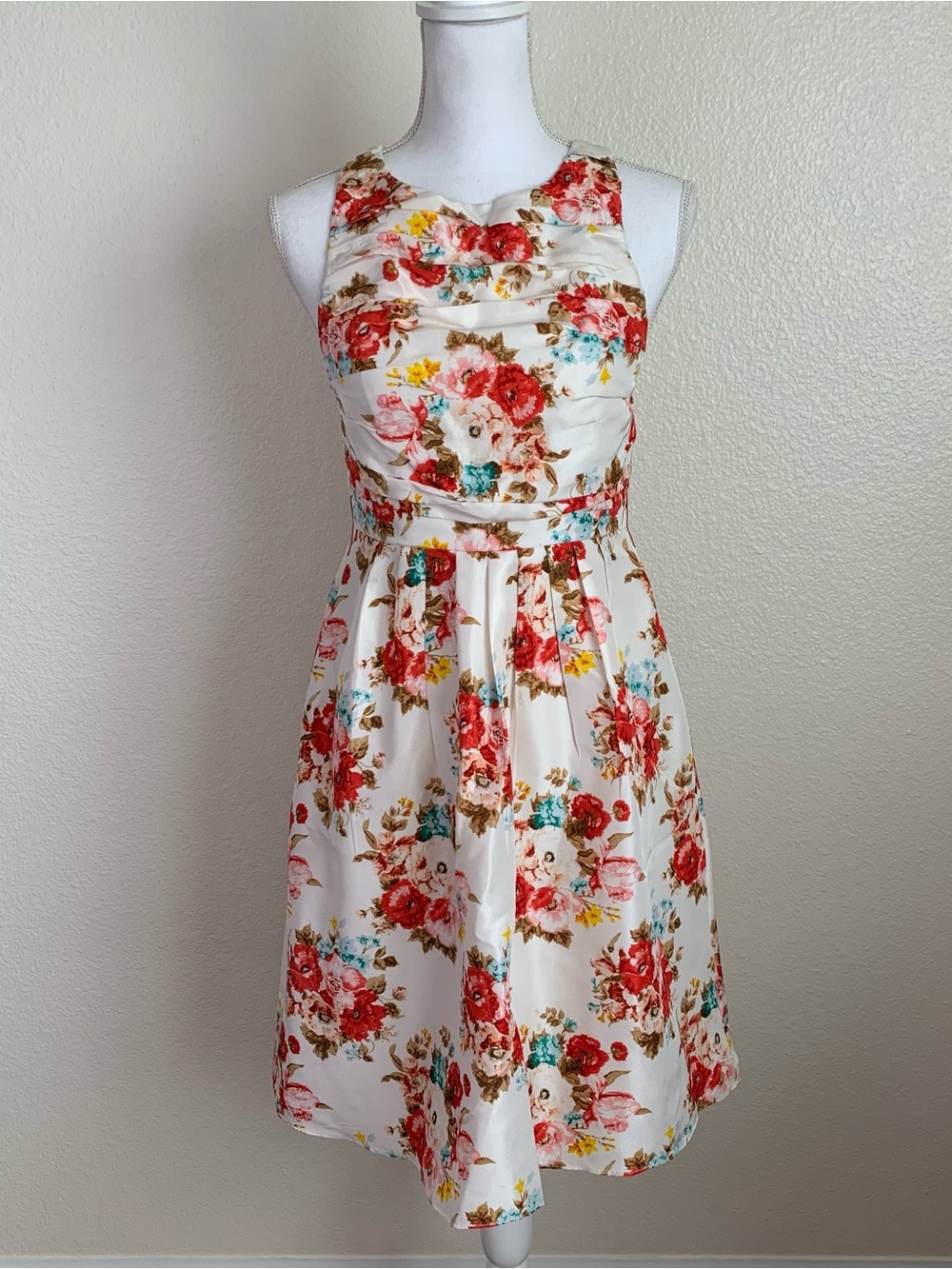 Alice + Olivia 100% Silk Floral Dress Open Back Pleaded Crepe Petticoat Skirt